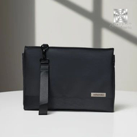 Tablet Sleeve - Tas / Clutch Multifungsi Dengan Lapisan Busa - ARMARO - R-ZO Series - Ver.745 Black