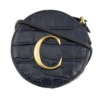 【Chloe’ 蔻依】Mini 品牌字母大C LOGO迷你斜背包圓餅包(深藍)