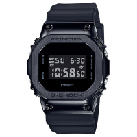 CASIO卡西歐  G-SHOCK系列 經典手錶(GM-5600B-1)-黑/43.2mm
