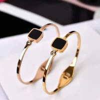 Gelang Titanium Anti Karat dan Tidak Luntur Model Kotak
