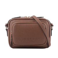 【BURBERRY】Logo 壓印牛皮口袋小款相機包(棕褐色)