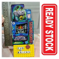 Hasbro Transformers Evolution Dinobot Scarr