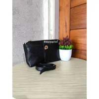 Tas Kulit Papillon Bandung K3294 Ukuran 22x15 Cm Hitam