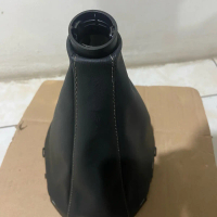 ￼Cover boot leather shift sarung knob persneling manual innova reborn original kulit ori 100% Car