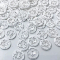 50/100PCS 13mm 2 Holes Round Flower Resin Buttons Knopf Random White Color Sewing Buttons Decoration Buttons PT370