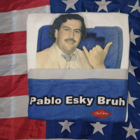 เสื้อยืดมือสอง Vintage ต่างประเทศ เจ้าพ่อค้ายา Pablo Emilio Escobar Gaviria ลายกวนๆ อยู่ในกระติกน้ำ 