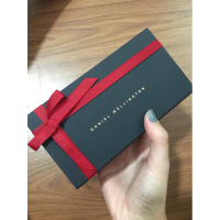 กล่องผูกโบนาฬิกาDW พร้อมส่ง️