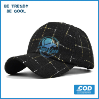 Topi Kece Baseball Keren Aksen Rajut Kotak Huruf M Warna Hitam Putih Outfit Fashion Casual Olahraga 
