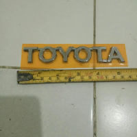 Emblem Tulisan Toyota
