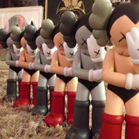 2023Mand kaws ตุ๊กตา Astro Boy Pan รูปการ์ตูนอะนิเมะรุ่นของเล่นตุ๊กตาเครื่องประดับ