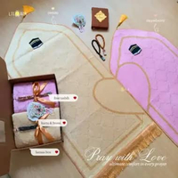 [KEMAS BOX] Paket Sajadah Couple Premium Rafa Love Velvet + 2 Tasbih + Box Gift – Wedding Gift & Kad