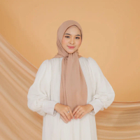 Delmoon Hijab Paris Premium Latte - Jilbab Segi Empat Polos Bahan Paris Elegan