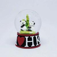 Souvenir pajangan snow globe snow ball Panda oleh oleh  Hongkong negara China
