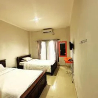 住宿 Hotel Warta Dua Cokroaminto 登巴薩