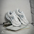 Nike HQ0458-001 Zoom Vomero 5 女款運動鞋