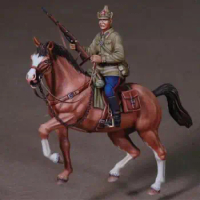 1/35 Scale Unpainted Resin Figure Russian Mounted trooper collection figure