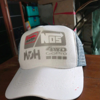 Topi Trucker Putih Abu dengan Desain NOS 4WD GoPro dan Logo Ambrco