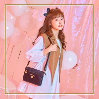 【KIKI STUDIO】Hello Kitty-美好時光-三層側背包-黑