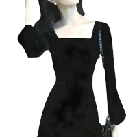 Gaun untuk Wanita, Gaya Hepburn Hitam, Lengan Puff, Leher Persegi, Bahan Baldu, Sesuai untuk Musim B