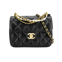 【CHANEL 香奈兒】金雙C菱格羊皮珍珠鍊條斜背包-19cm(AS4384-黑)
