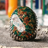 Pirus Persia warna Hijau Kedondong Lawasan