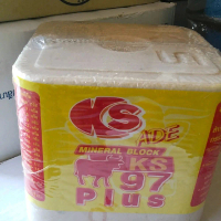 KS97 Plus สีเหลืองเป็นอาหารเสริมแร่ธาตุมีวิตามินD3ิ และและวิตามินE ￼￼ส่วนช่างภูมิคุ้มกัน บำรุงการสืบ