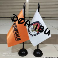 tiang kayu meja+bendera BAWASLU+KPU+tiang kayu meja