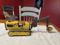 Vintage Tonka T-6 Bulldozer With Scoop.