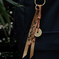 內地直送 - 觀物良造原創黃銅紫薇諱吊墜書法飄帶山鬼花錢背囊掛繩車掛鑰匙扣