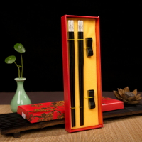 中國風特色龍鳳呈祥銀筷子婚慶情侶對筷木質筷子禮盒送老外禮品