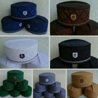 peci ustad adi hidayat, peci mata ayam, peci kain