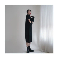 【The Madre】質感袖套 小高領羊毛針織連身裙(微高領/連衣裙/打底內搭/毛衣裙)