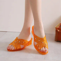 Plastic Jelly Rhinestone Slippers Medium Heel Flat Thick Sole Casual Shoes Fashion Slippers Woman Sandals 2023 Summer Slippe 슬리퍼