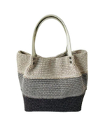 กระเป๋าถือผู้หญิง LT รุ่น 3042 สีเบจ