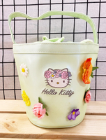 【震撼精品百貨】Hello Kitty 凱蒂貓~日本SANRIO三麗鷗 KITTY手提袋-綠底花圈*94876
