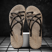 FE รองเท้าแตะผู้ชายฤดูร้อนสไตล์ร้อนบุคลิกภาพทอแบบลำลองรองเท้าชายหาดกันลื่นรองเท้าแตะรองเท้าแตะคีบ 1.14