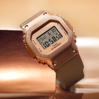 CASIO卡西歐 G-SHOCK WOMEN 金屬錶殼 方形5600縮小版電子錶GM-S5600BR-5 古銅色