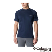【Columbia 哥倫比亞 官方旗艦】男款-鈦 UPF50酷涼快排短袖上衣-深藍(UAE43990NY / 2023年春夏)