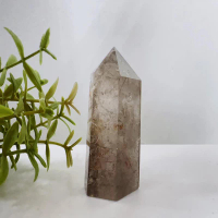 幸水晶 極稀有品,！如山水畫般意境【幽靈銅髮晶柱】6cm 200G