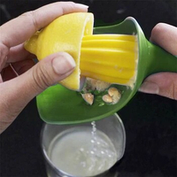 Fruit Supplies Kitchen Accessories Cooking Tool Orange Juice Maker Portable Manual Juicer 1Pcs Orange Lemon Squeezers Plastic