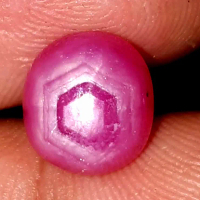 Natural Ruby Windusare Merah putih motif patkwa UNIK 6.75ct 9x8x6mm