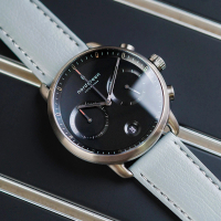 【Nordgreen】ND手錶 先鋒 Pioneer 42mm 深空灰殼×黑面 霧霾藍純素皮革錶帶(PI42GMVEDOBL)