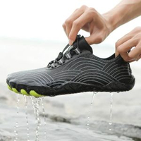 其他品牌 - 新款戶外五指溯溪鞋男大碼速干涉水鞋女防滑防割沙灘鞋軟底鞋