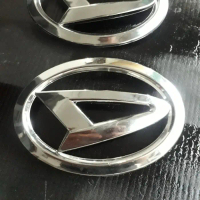 logo depan DAIHATSU Xenia 2012 sampai 2015 Car