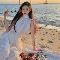 黛小姐：白色連衣裙法式女裝夏季氣質超仙掛脖漂亮純欲無袖長裙子