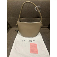 USED ** ส่งต่อ TALLULAH / Anja กระเป๋าสะพายไหล่ สี Taupe คําแนะนําผลิตภัณฑ์ใหม่ของเดือนนี้