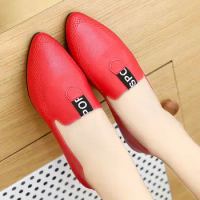2021 Spring Women Flats Slip on Flat Shoes Ballet Flats White Wedding Shoes Pointed Toe Comfortable Shoes Grandmother Boat Shoes
