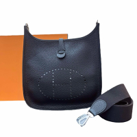 HERMES 愛馬仕 Evelyne 29小牛皮鏤空H LOGO肩背包(TC皮)(29CM/黑色/銀扣/K刻)