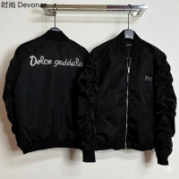 Áo Khoác Gió Đê Gờ PINK Bomber Tay Xoắn Thêu Chữ Lưng Logo Titan