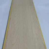 Plafon PVC Motif Serat Kayu Glossy Coklat Muda S609 Plastik